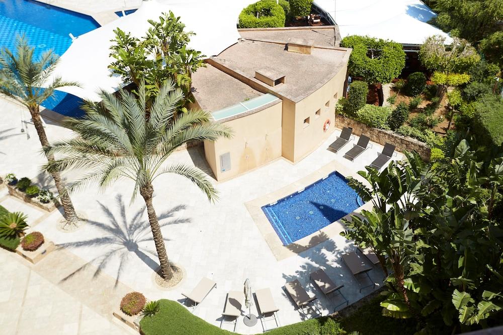 Insotel Fenicia Prestige Suites & Spa Santa Eularia des Riu Bagian luar foto