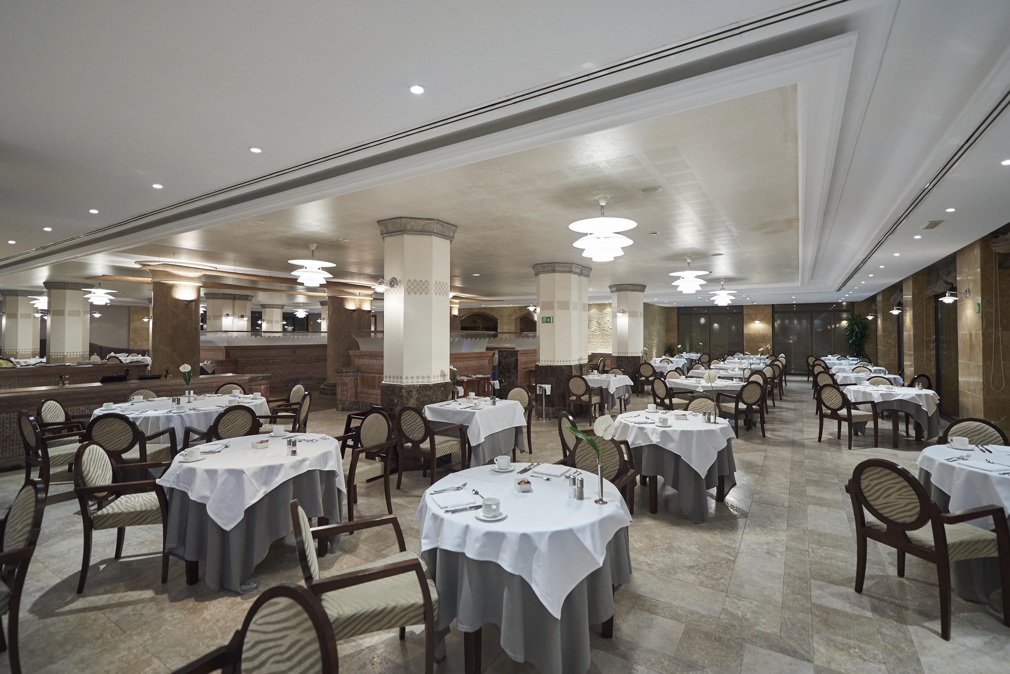 Insotel Fenicia Prestige Suites & Spa Santa Eularia des Riu Bagian luar foto