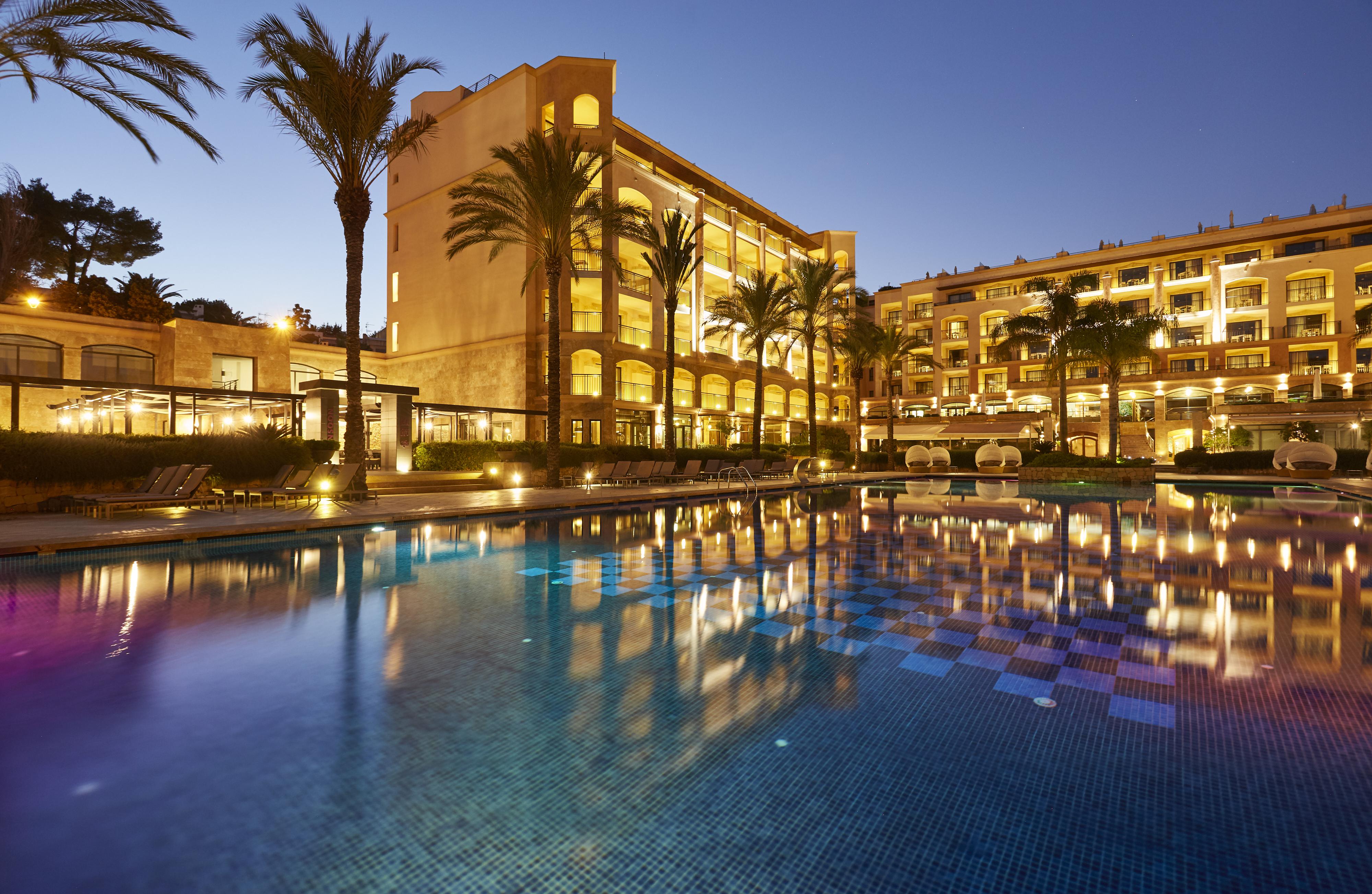 Insotel Fenicia Prestige Suites & Spa Santa Eularia des Riu Bagian luar foto